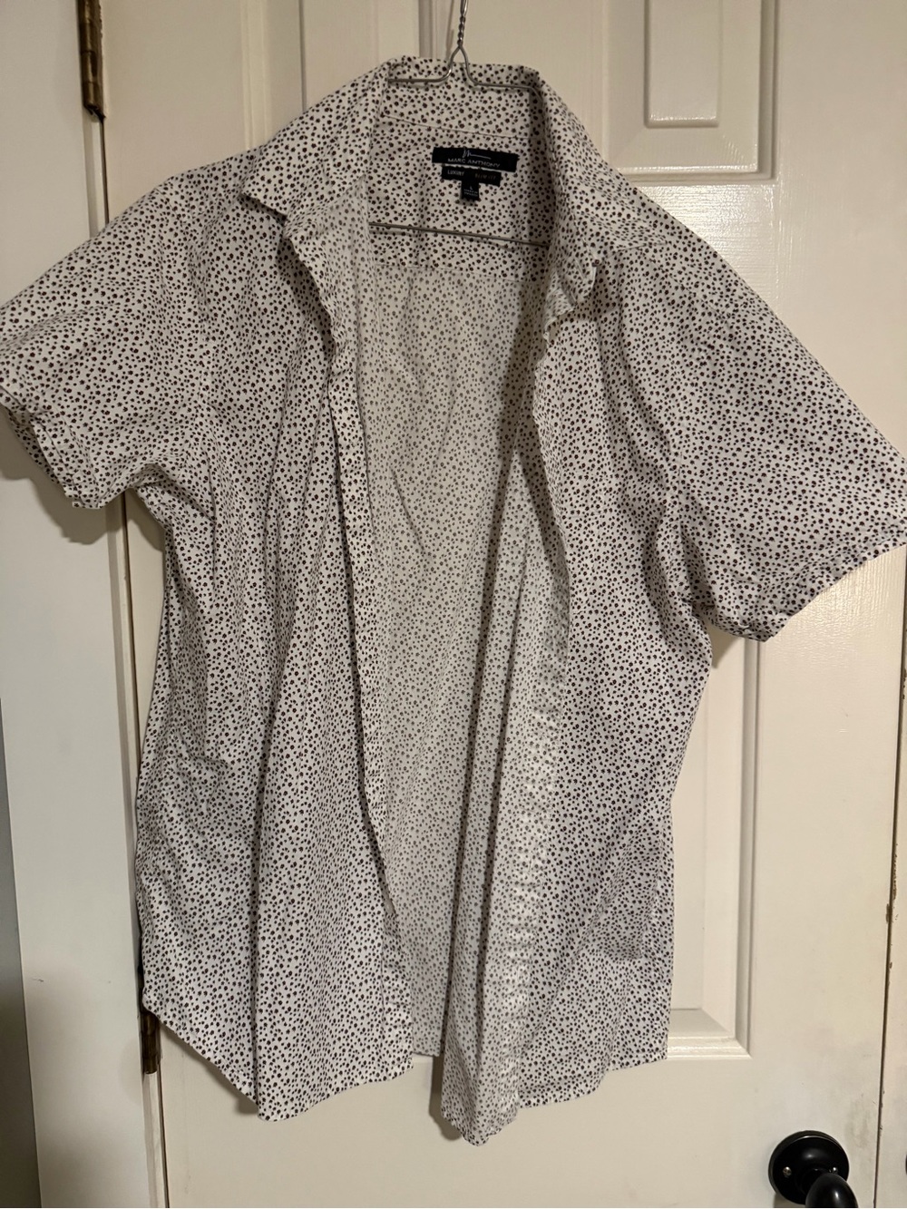 Marc Anthony White Short-Sleeve Stretchy Shirt with red floral print